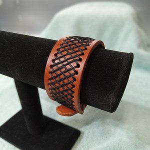 womens leather wrist band bracelet